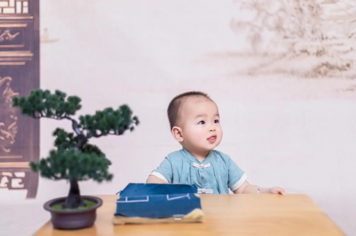 赤壁三个月宝宝抬头不稳 赤壁三个月宝宝抬头不稳